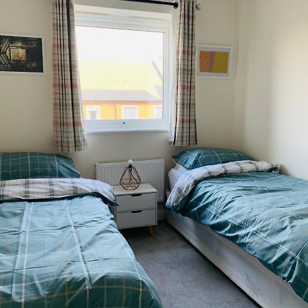 Alpha, Private Double Room, City Centre, Free Parking, Sittingbourne, Kent Zewnętrze zdjęcie
